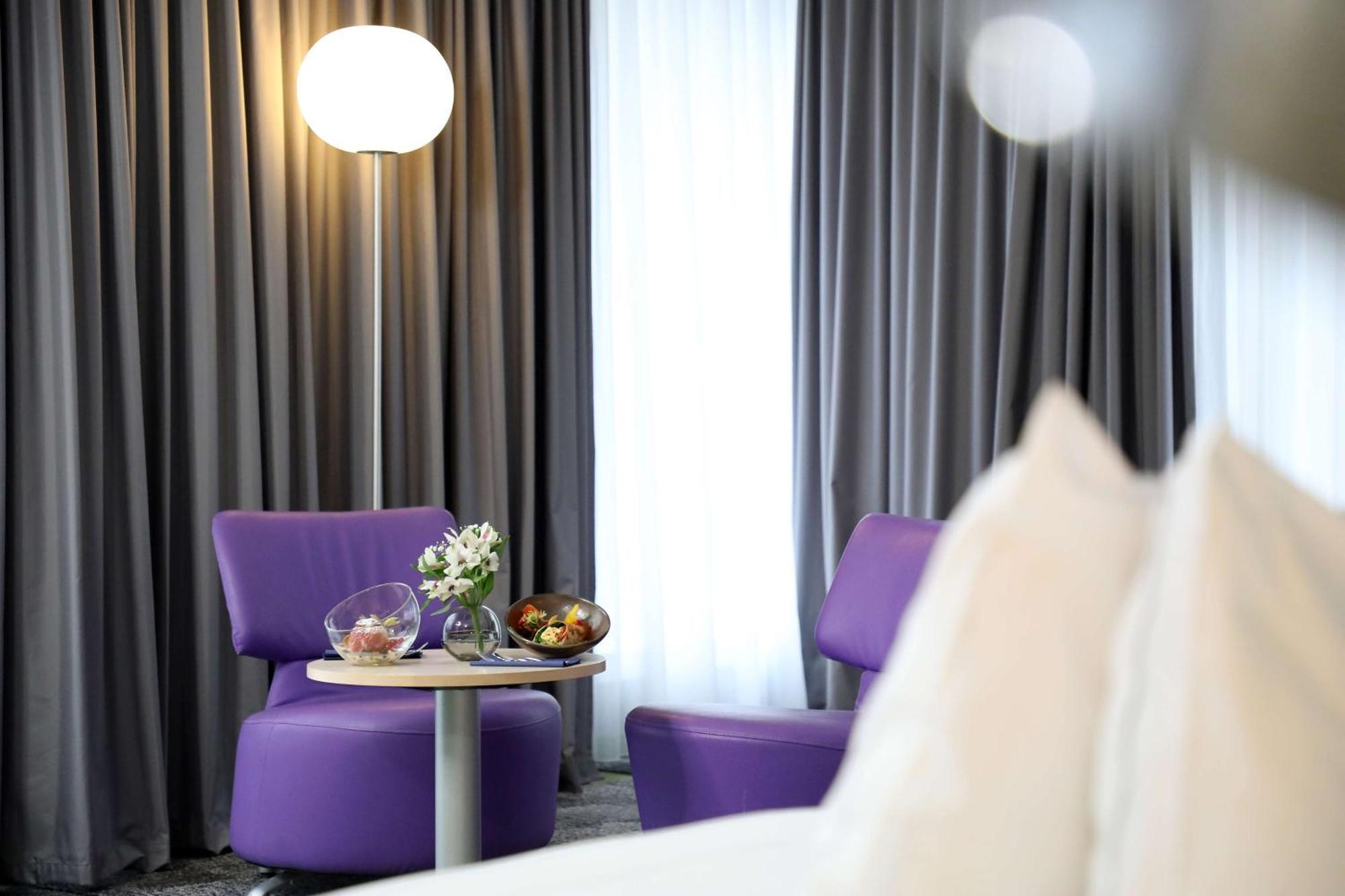 Park Plaza Hotel 4*